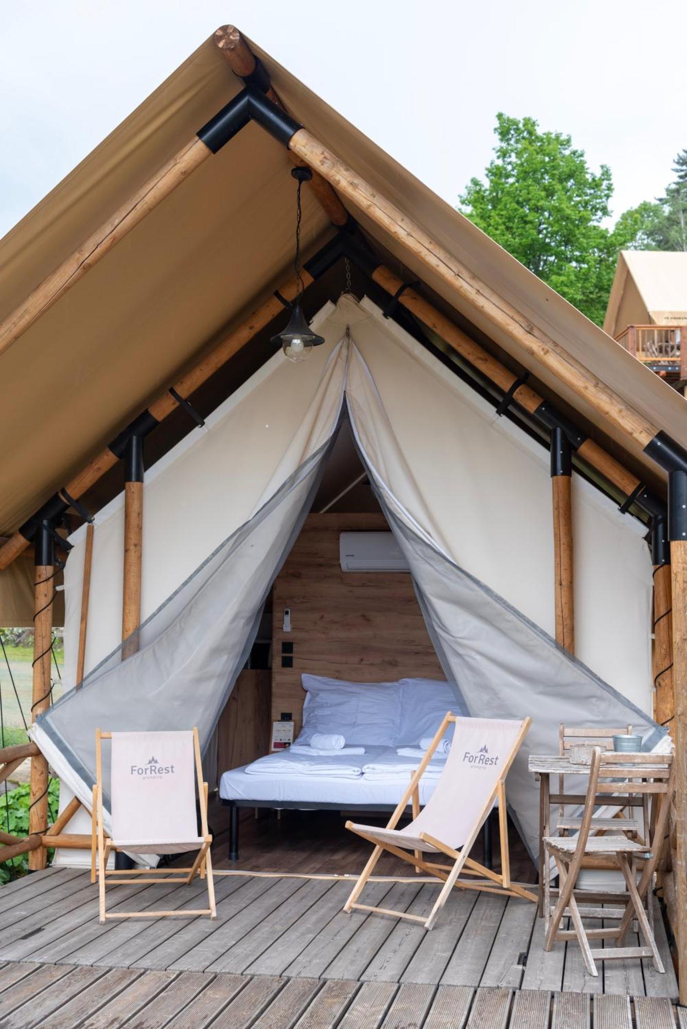 Forrest Glamping Hotel Banska Stiavnica Luaran gambar
