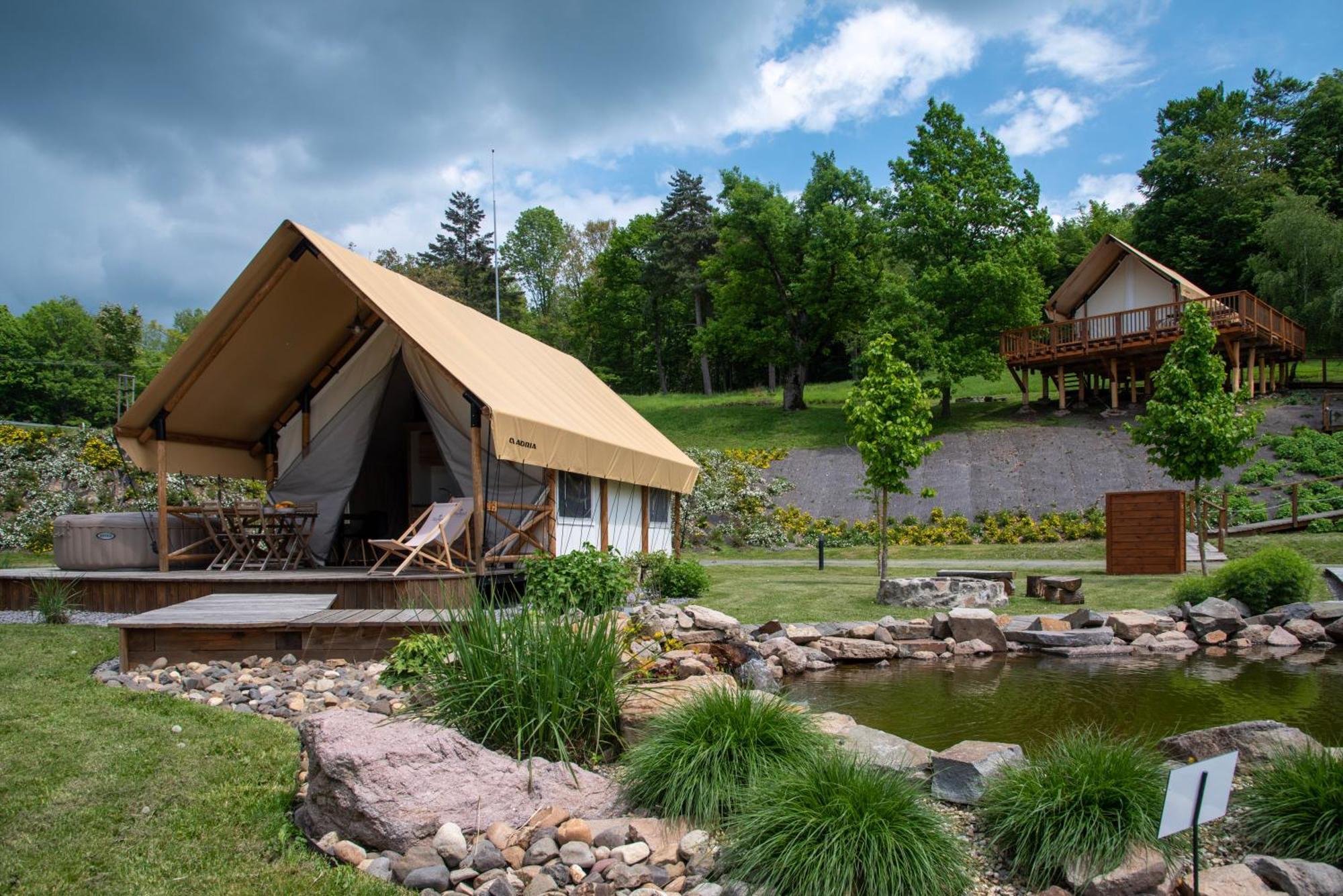 Forrest Glamping Hotel Banska Stiavnica Luaran gambar