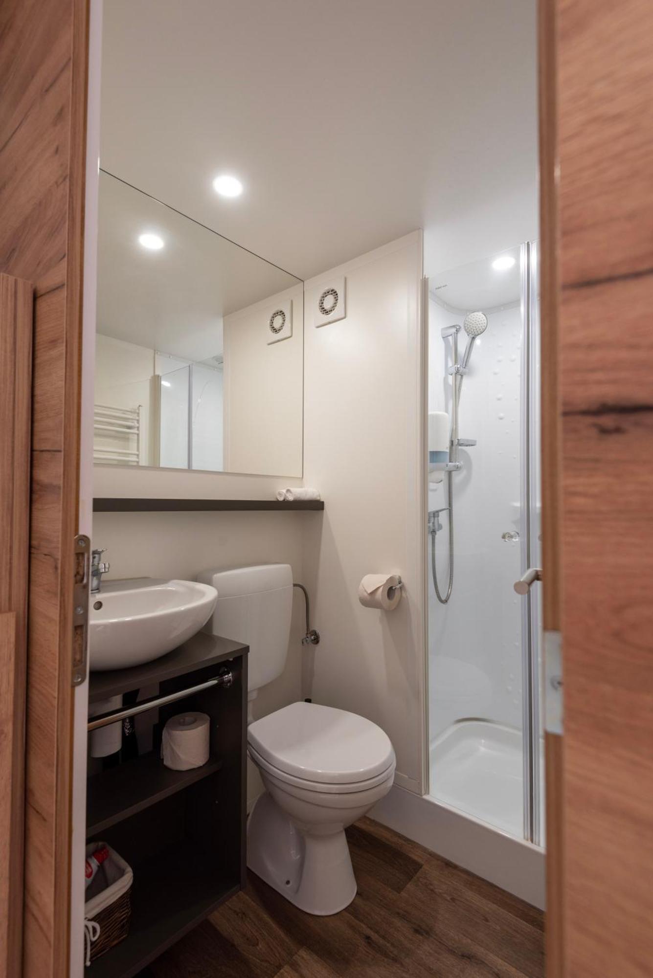Forrest Glamping Hotel Banska Stiavnica Luaran gambar