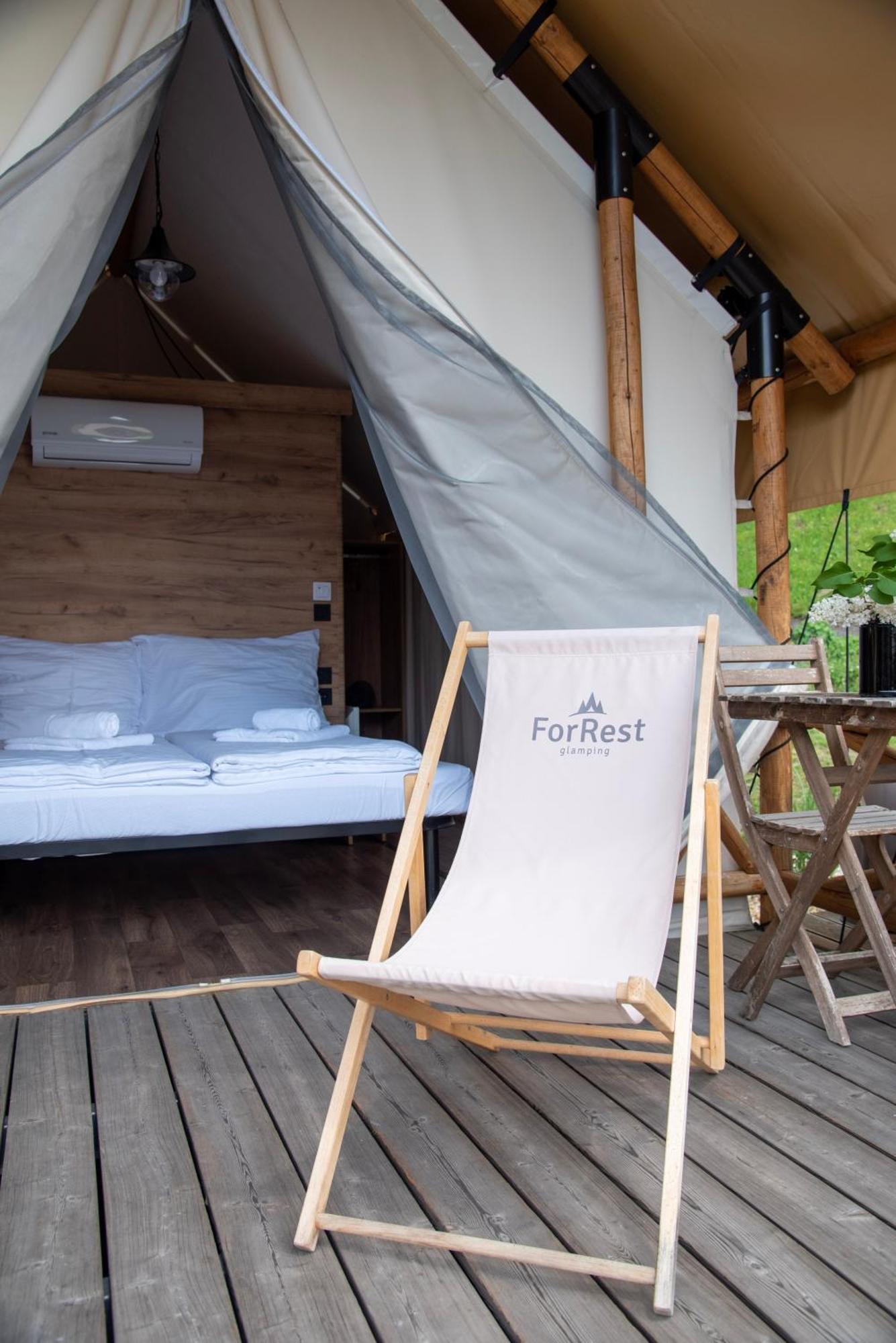 Forrest Glamping Hotel Banska Stiavnica Luaran gambar