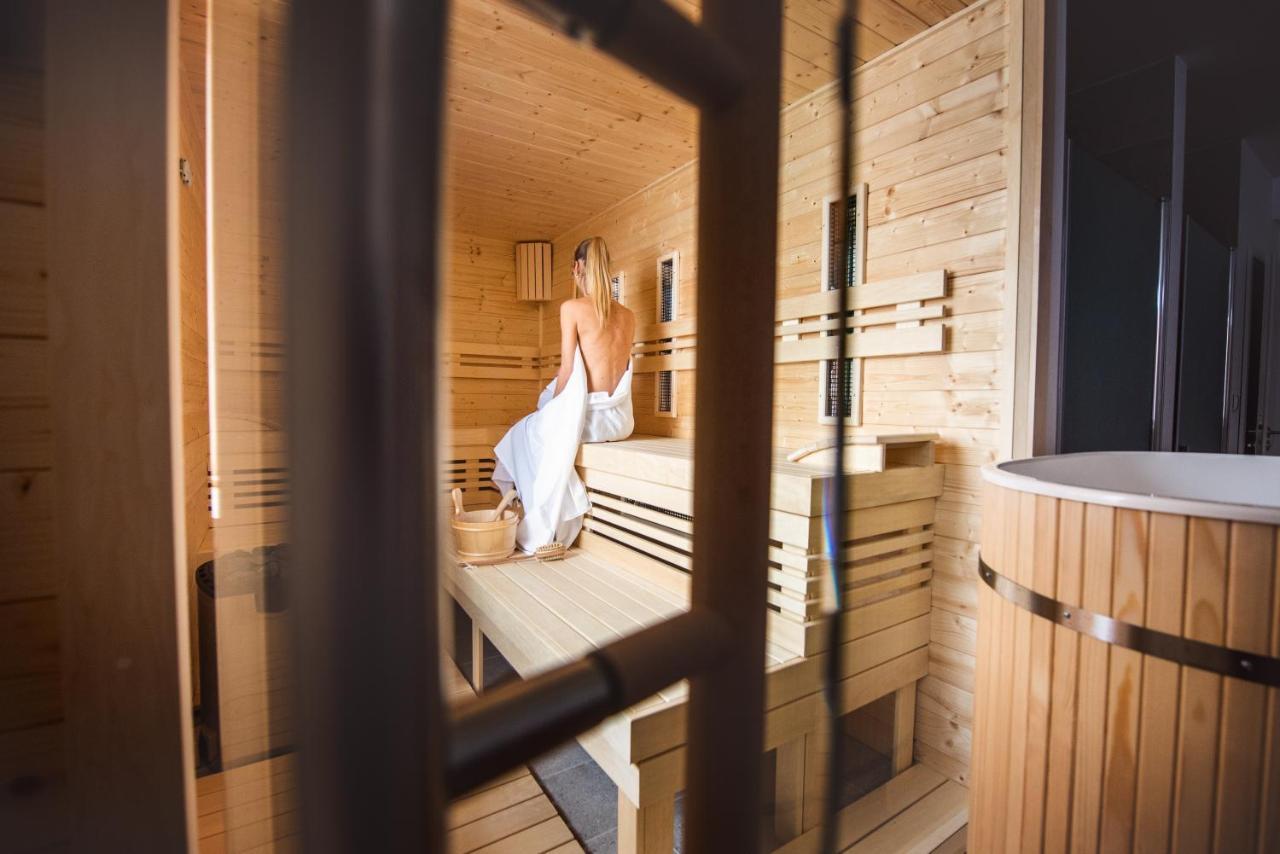 Forrest Glamping Hotel Banska Stiavnica Luaran gambar